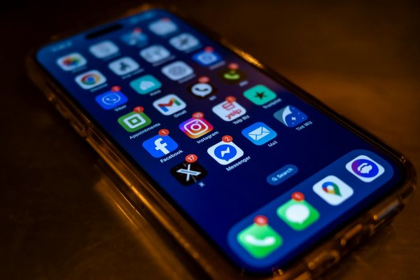 Unraveling the impact of latency on the multiplayer gaming experience