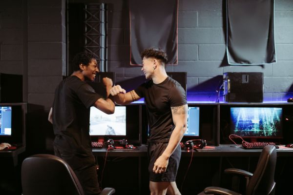 Unveiling the advantages of joining esports competitions: why you should get involved